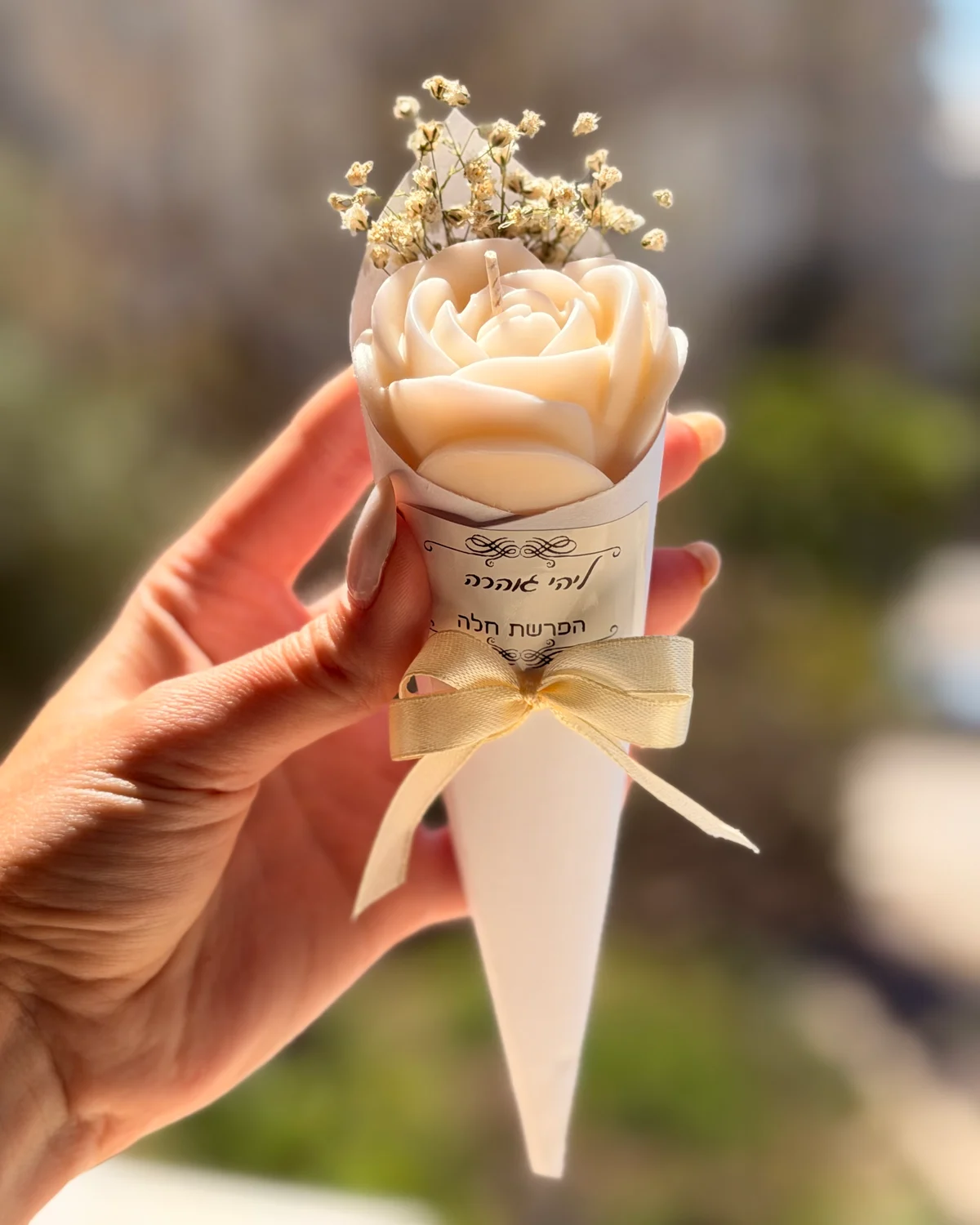 נר ורד במארז פרחוני — 8